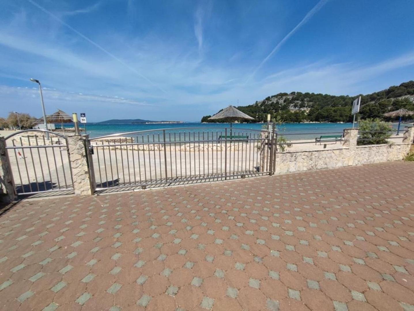 Bionda - Seafront Apartment *